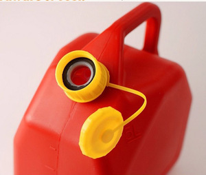 Bidons de carburant en plastique 5 litres - Product Image 2