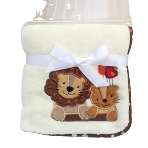 <span class=keywords><strong>Couverture</strong></span> en peluche brodée <span class=keywords><strong>personnalisée</strong></span> pour enfants, couvertures chaudes, en flanelle de corail, pour <span class=keywords><strong>bébé</strong></span> en cadeau - Product Image 1