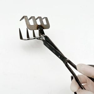 Nail <b>Puller</b> Pliers Four Pronged Metal Grip Tool For Home DIY Use - Product Image 1