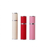Coque en plastique, flacon vaporisateur de parfum en cuir