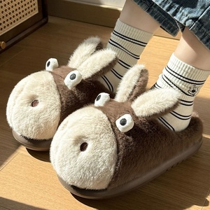 Pantofole da <span class=keywords><strong>Casa</strong></span> Invernali <span class=keywords><strong>per</strong></span> <span class=keywords><strong>Uomo</strong></span> con Suola Spessa Antiscivolo in EVA, Design Carino a Forma di Asino in Peluche - Product Image 1