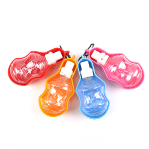 पेटको गर्म बिक्री फोल्डेबल पालतू जानवर यात्रा पीने पानी की बोतल कुत्ते के साथ कुत्ते के लिए कप पालतू - Product Image 6