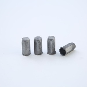 Écrous à riveter aveugles Hongtai M8 M6 en acier au carbone DIN933 Grade A B Niveau 4.8 pour applications aéronautiques - Product Image 3