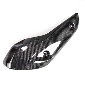 Carbonart Nouveau Scut de Protection Thermique pour Pot d'Échappement Moto en Fibre de Carbone Véritable 3K pour Yamaha <span class=keywords><strong>TMAX</strong></span> 560 Tech Max - Product Image 6