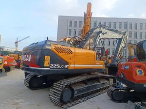 Excavateur Hyundai 225lc-9T d'occasion, beau et bien entretenu, super puissant, vendu à l'usine - Product Image 6