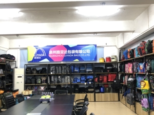 Nuovo Zaino Unisex alla Moda Viola e Nero per Bambini 4-6 Anni, Borsa Scolastica con Motivi Carini, 1000 Pezzi, Zaino Carino per Bambine - Product Image 3