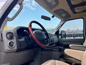 Fords E350 2013 Model 5.4l Standard <b>Yacht</b> Edition Left Hand Drive Iv Low Mileage 28000km Premium Vehicle Condition Low Mileage - Product Image 4