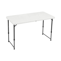 Table de salle à manger extérieure pliante moderne blanche réglable de 4 pieds avec cadre en métal Construction en plastique à hauteur réglable confortable