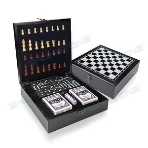 Bán buôn Quà tặng khuyến mãi bằng gỗ cờ vua và Poker xúc xắc Domino Trò chơi thiết lập cho trò chơi trong nhà 4 trong 1 Bộ bàn cờ hộp gỗ