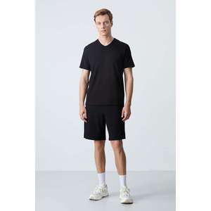 Shorts Negros Air Jones para Hombre, Corte Estándar Básico, Mezcla de Algodón, Textura Suave, para Uso Diario Informal y Comodidad - Product Image 5