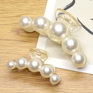 Élégant Clip à Cheveux en <span class=keywords><strong>Perle</strong></span> Coréen 5cm <span class=keywords><strong>Pince</strong></span> en Plastique Décorative <span class=keywords><strong>pour</strong></span> Femmes Ventes Chaudes Accessoires Cheveux - Product Image 6