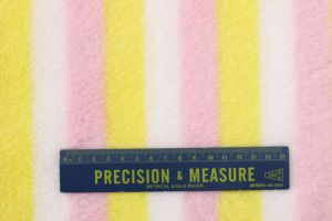 Vải nhung giả thỏ in sọc cầu vồng nhiều màu 100% polyester, bán buôn không yêu cầu số lượng tối thiểu (NO MOQ), thích hợp làm đồ chơi nhồi bông, chăn mùa đông. - Product Image 5