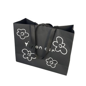 Bolsas de Regalo Rosas Personalizadas para Ropa de Lujo, Bolsas de Papel para Compras con Asas para Ropa - Product Image 2