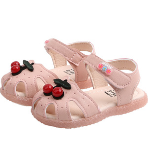 Chaussures pour tout-petits en gros, sandales souples pour bébés filles de 1 an, motif cerise princesse - Product Image 1