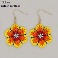 Mode estivale Bijoux de Bohème Crochets d'oreilles en acier inoxydable imperméables Boucles d'oreilles en perles faites à la main en forme de fleur Miyuki pour femmes