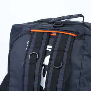 Sac à dos convertible résistant à l'eau, léger et robuste, avec compartiment pour chaussures, sac de voyage écologique - Product Image 3