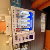 Mini distributeurs automatiques muraux pour boissons, tabac, snacks, cartes à collectionner, avec paiement par pièces et jetons