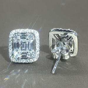 E1304 Orecchini in oro bianco con diamanti taglio smeraldo, gioielli naturali di lusso da donna - Product Image 5