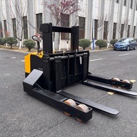 Gerbeur électrique compact à levage élevé, capacité de charge de 780 kg pour le stockage en hauteur