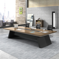 Vente chaude d'usine Mobilier de bureau de luxe Table de réunion escritorio de bureau Bureau debout moderne Chaises longues de table de conférence