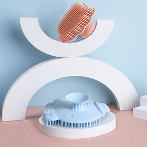 Brosse douce confortable pour le soin du cuir chevelu avec ventouse bébé douche lavage cheveux brosse en silicone souple - Product Image 6