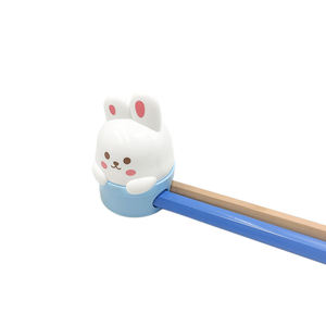 <span class=keywords><strong>Taille</strong></span>-crayons en plastique personnalisés à 2 trous en forme de <span class=keywords><strong>lapin</strong></span> Kawaii pour enfants, vente en gros - Product Image 3