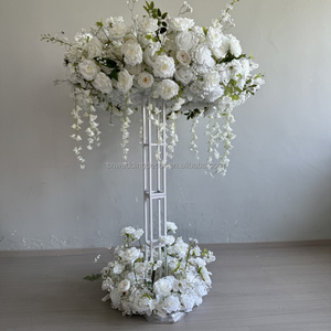 Alte file bianche lisce di <span class=keywords><strong>fiori</strong></span> sono usate come <span class=keywords><strong>fiori</strong></span> del corridoio per decorare il bordo del palcoscenico del matrimonio - Product Image 3