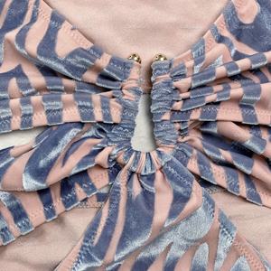 Nuevo Diseño de Bikini de Dos Piezas con Triángulo Frontal y Malla de Fresa, Traje de Baño Sexy para Playa - Product Image 5