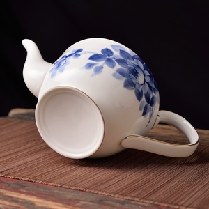 Vintage Ceramic Tea Kettle Household Tea <b>Set</b> Single <b>Teapot</b> Tea Making Device <b>Teapot</b> Interlock Branch Lotus Sketch Pot - Product Image 4