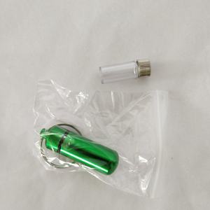 Renkli çeşitli boyutları düşük adedi özel logo lazer gravür alüminyum alaşım promosyon su geçirmez hap tutucu kapsül anahtarlıklar - Product Image 3