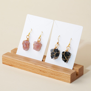 Pendientes Colgantes de Cristal Natural en Bruto con Alambre Dorado para Mujer, Venta al por Mayor - Product Image 5