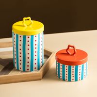 Artistieke gestreepte keramische voorraadpot met fruitdeksel, creatieve porseleinen koffiebonen/thee bewaardoos, bureau snoepvaas, groothandel