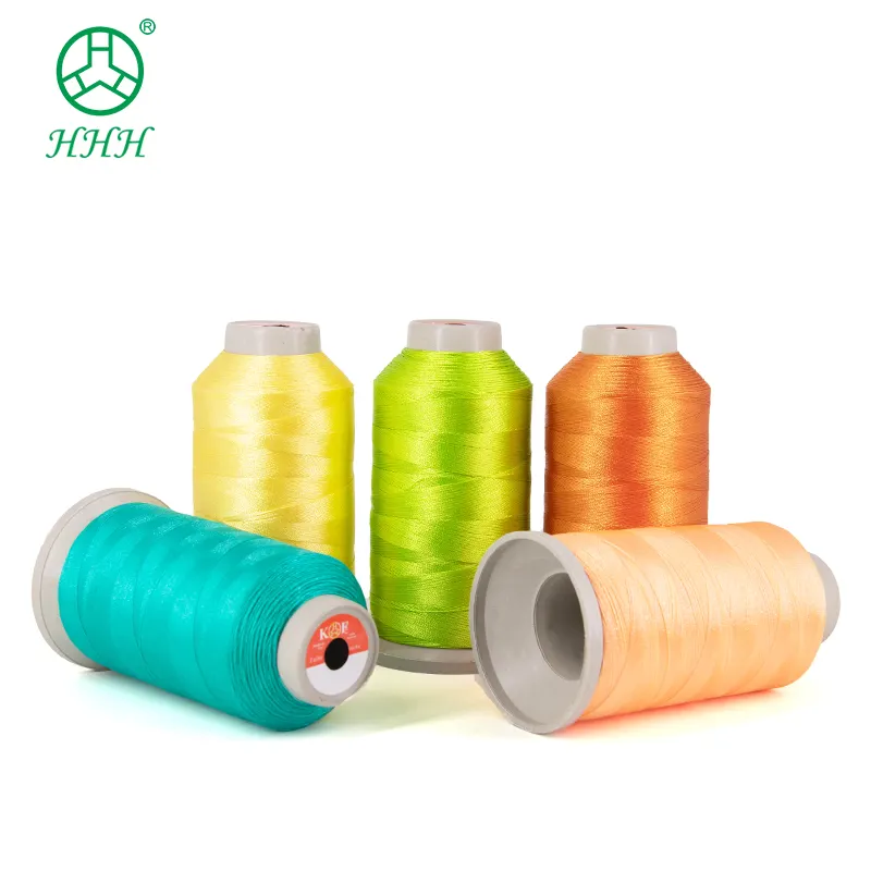 Polyester Nähgarn 50/3 Baumwolle 250 Yard Making Maschinen garn 100% gesponnen 63 Farben Stickerei 3Cord White Threads 1000M Cone