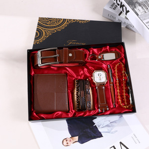Set de Regalo Ejecutivo para Hombre: Reloj, Cinturón de Cuero, Cartera, Rosario, Llavero (120cm, 13cm, 26cm, 11.5cm, 10cm) - Regalo para el Día del Padre y San Valentín - Product Image 4