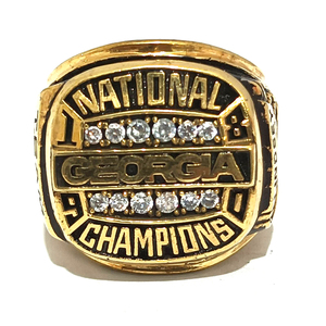 Anillo de Campeonato Personalizado al Mejor Precio |   Anillo Deportivo Personalizado para Equipo |   Opciones de Oro y Plata - Product Image 3