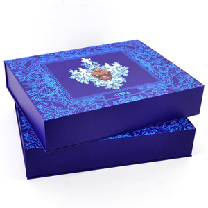 Caja de Regalo de Papel Rígido Magnética Plegable Rosa de Lujo con Logotipo Personalizado para Empacar con Bolsa de Papel - Product Image 4