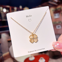 Kalung Black Clover Eksklusif Resoul, Kalung Choker Enamel Empat Daun yang Berkelas, Perhiasan Wanita Pembawa Keberuntungan