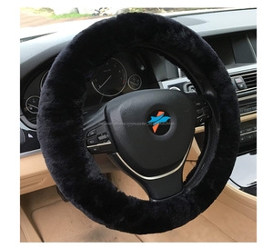 Cubierta del volante del coche caliente de calor universal de invierno - Product Image 1