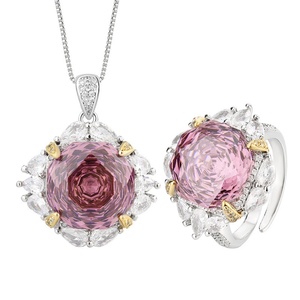 Ensemble collier et boucles d'oreilles vintage en cuivre plaqué or écologique avec zircon cubique vert 10-8MM, bijoux géométriques de mariage pour femmes - Product Image 1