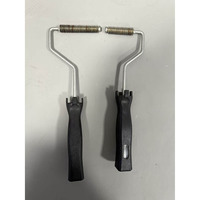 Rouleau de nettoyage industriel de qualité professionnelle en aluminium et fibre de verre, robuste, avec poignée en plastique, pour coins et surfaces à bulles, OEM