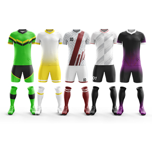 Camisetas de Fútbol Modernas de Entrega Rápida, Diseño Gratuito, Jersey de Fútbol de Alta Calidad para Equipo - Product Image 1