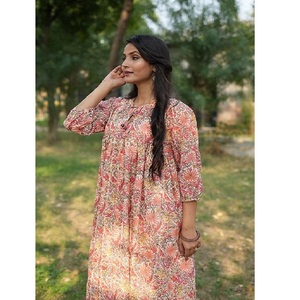 เดรสผ้าฝ้ายแฟชั่นวินเทจเป็นมิตรต่อสิ่งแวดล้อมสำหรับผู้หญิงสไตล์ทันสมัยพิมพ์ลายแบบเย็บปะซักได้ทุกวัน2025ฤดูร้อน - Product Image 4