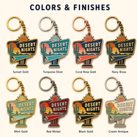 Porte-clés en émail personnalisé style rétro « Desert Road », souvenir en émail dur de qualité supérieure, style enseigne de motel vintage, pour cadeau et collection