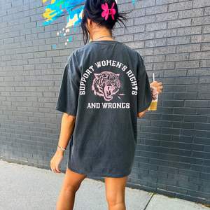 T-shirt da donna femminista, vestibilità ampia, girocollo, manica corta, 100% cotone, stampa grafica, per tutte le stagioni, abbigliamento casual - Product Image 3