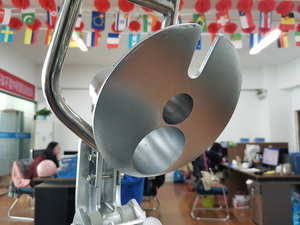 Machine <span class=keywords><strong>à</strong></span> râper le <span class=keywords><strong>fromage</strong></span> mozzarella finement, coupe-<span class=keywords><strong>fromage</strong></span> <span class=keywords><strong>électrique</strong></span> industriel <span class=keywords><strong>de</strong></span> <span class=keywords><strong>table</strong></span> pour fruits et légumes - Product Image 6