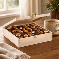 Boîte à chocolat de luxe en bois de pin à 36 compartiments, avec jointure naturelle et fermoir métallique, pour confiseries