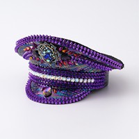 Casquette militaire en polyester à motif à carreaux violet irisé, entièrement incrustée de strass, rivets accrocheurs pour fête d'anniversaire