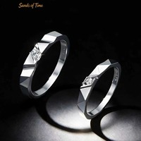Ensemble de bagues de couple géométriques à facettes, sertissage griffe avec une seule moissanite, en argent 925, bande minimaliste polie, bijoux de doigt assortis