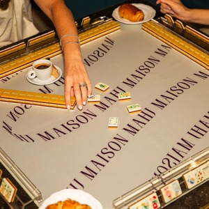 Tablevibe Fichas de Mahjong de Acrílico Transparente <span class=keywords><strong>Serie</strong></span> Pasaporte Diseño Vintage de Mapa, Equipaje y Cámara Regalo para Noche de Juegos de Adultos - Product Image 3
