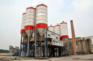 2026 Planta mezcladora de hormigón caliente 50 60cbm/H Máquina de agregados y Silo de cemento Planta dosificadora de línea de estación de hormigón - Product Image 3